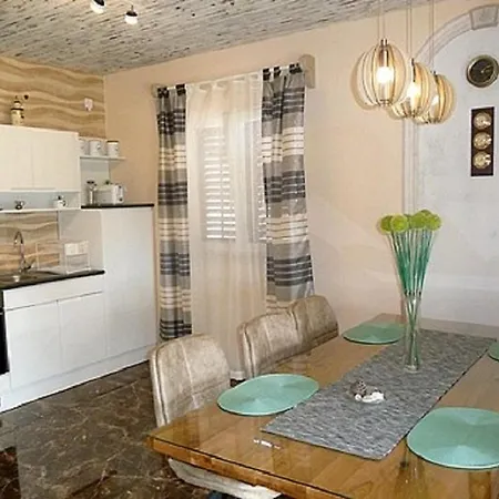 Apartment Davorka *